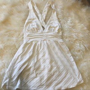 5/$25 // Ella Moss white tank